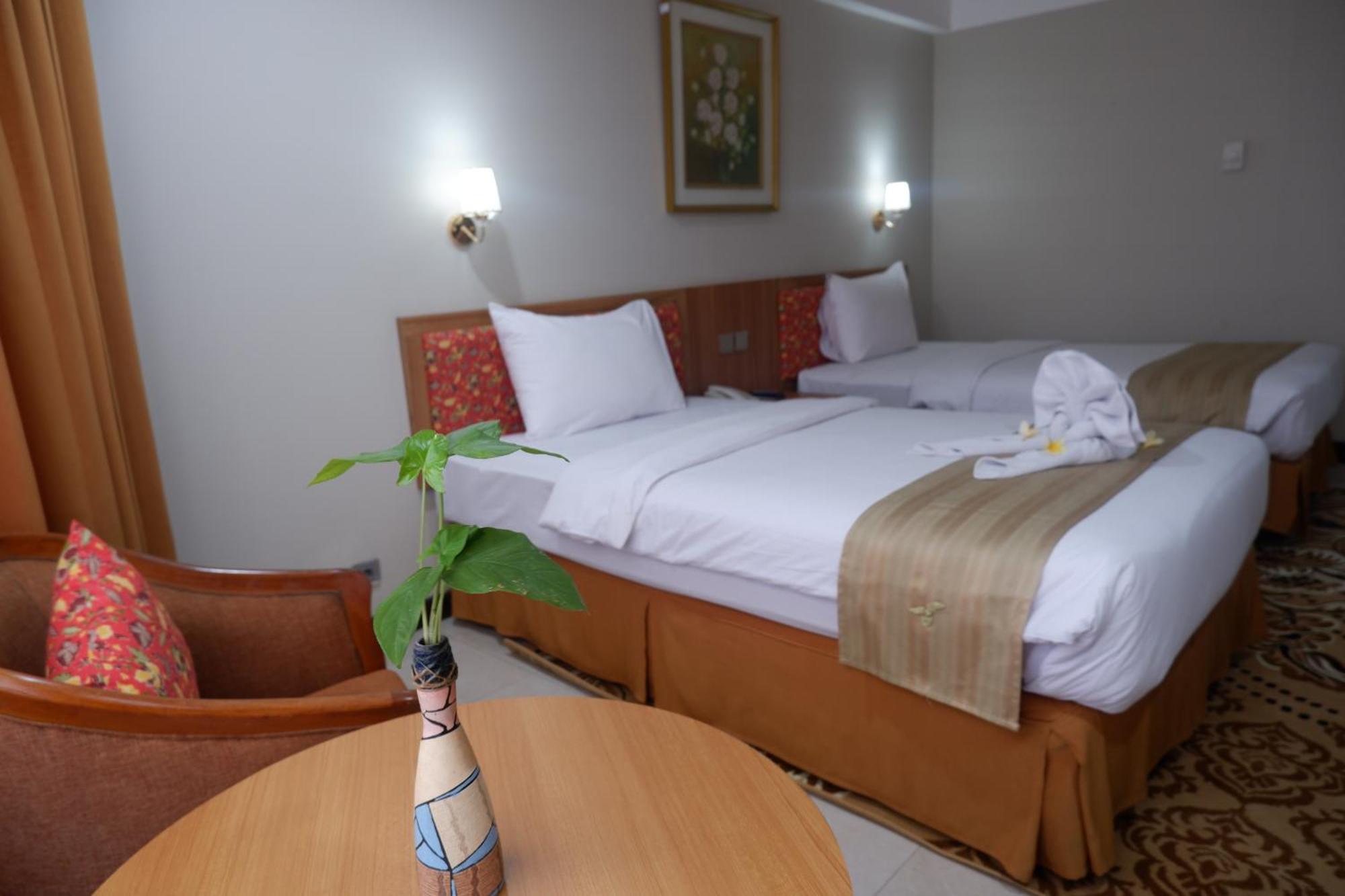 Horison Ultima Bandung Hotell Exteriör bild